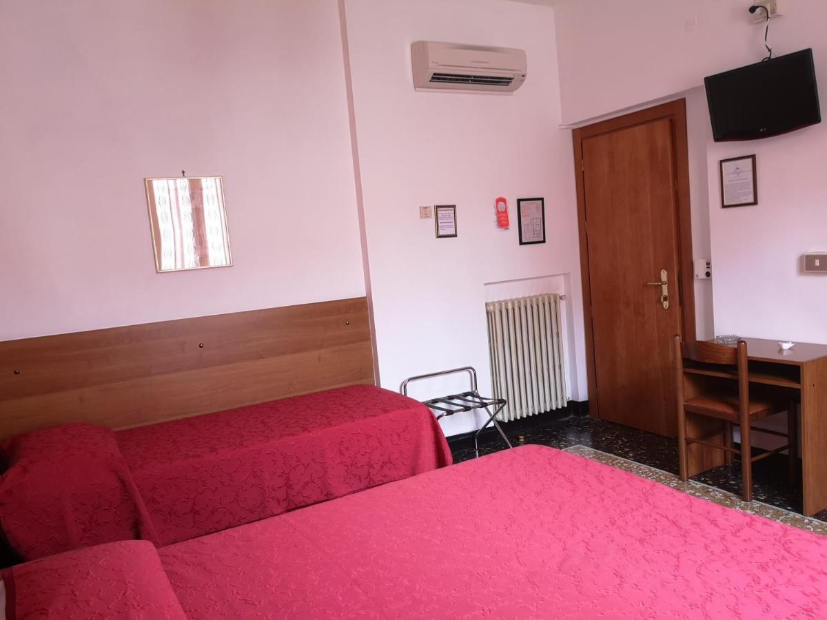 Hotel Triestina 놀리 외부 사진